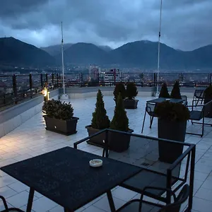 Terrace & Albanien